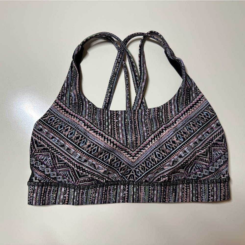 Lululemon sport bra size 4